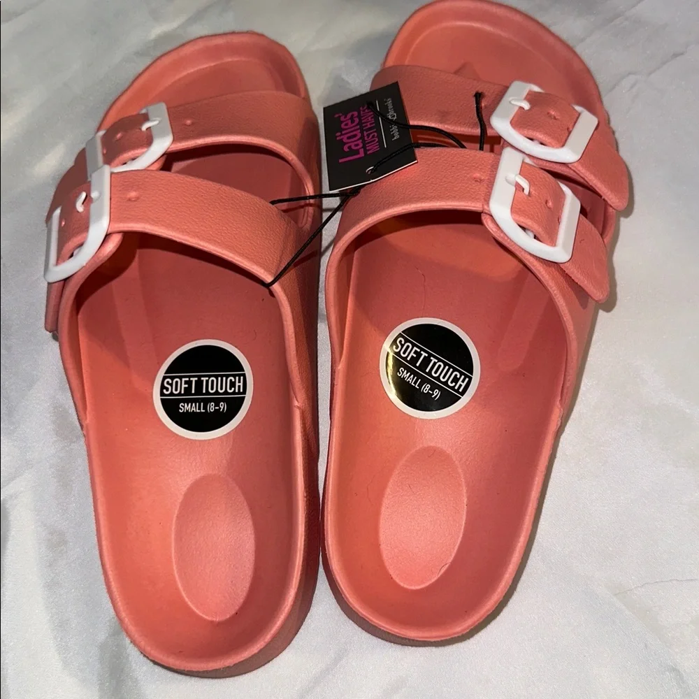 Bobbie Brooks size 8-9 Adjustable Buckle slide Sandals